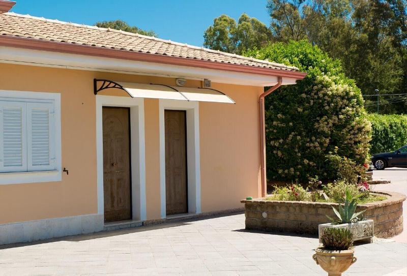 Hotel Villa Aurora Latina Luaran gambar
