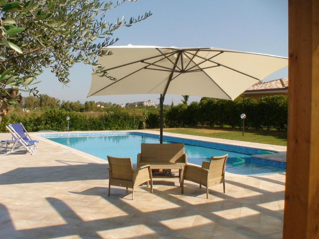 Hotel Villa Aurora Latina Luaran gambar